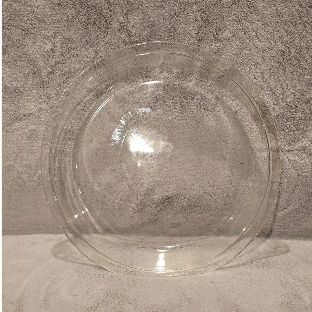 Vintage PYREX 23cm 9